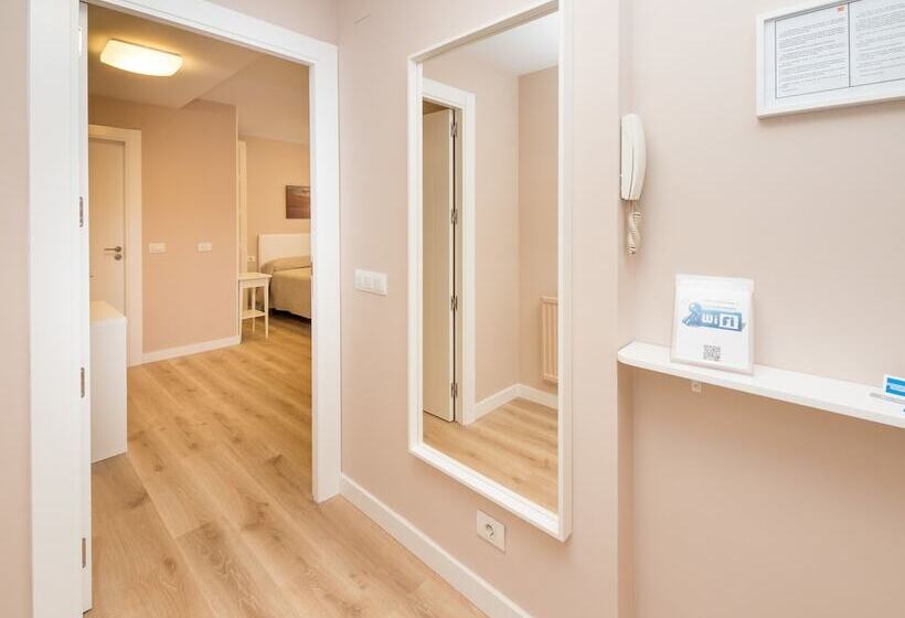Четырехместный Номер Стандарт, Gestion De Alojamientos Rooms