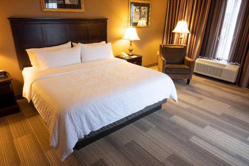 Люкс Адаптированный для Инвалидов, Holiday Inn Express & Suites   Tuscaloosa University, An Ihg