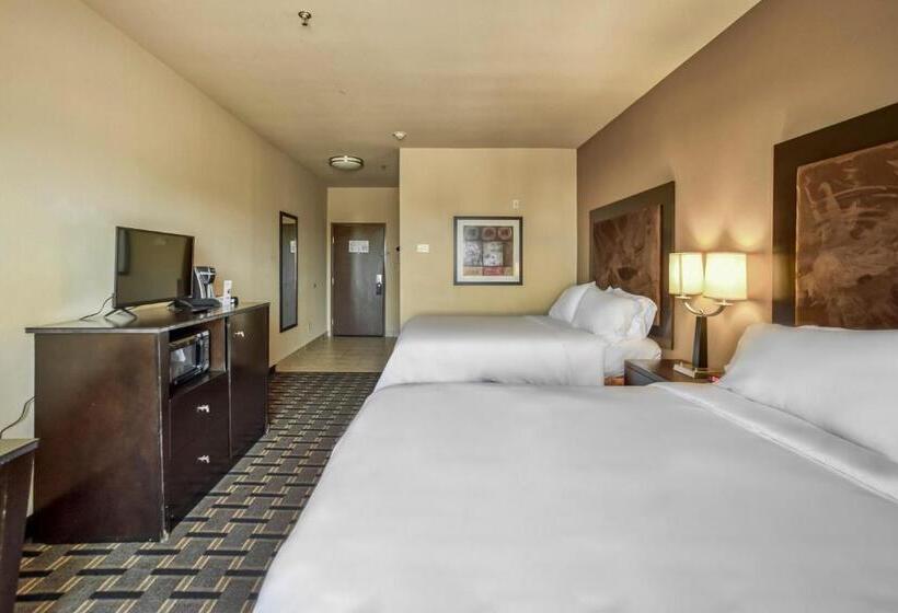 סוויטה מותאמת לאדם עם מוגבלויות, Holiday Inn Express Suites Beeville By Ihg