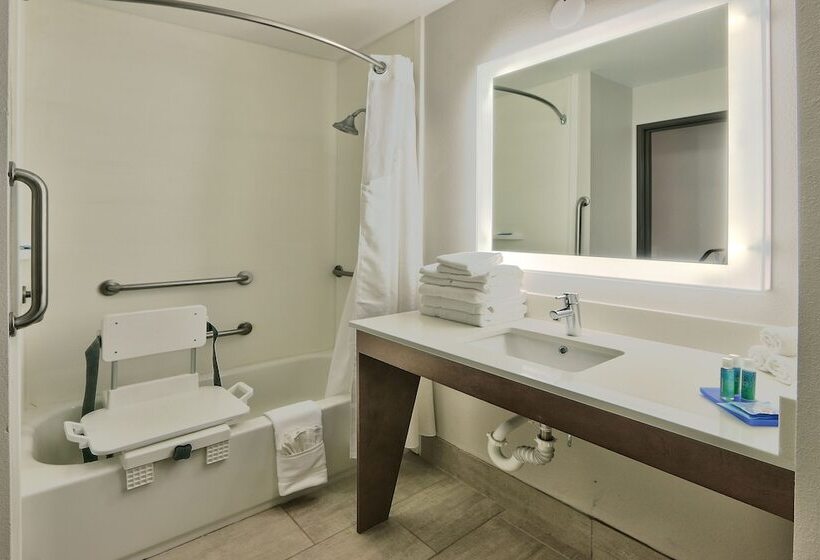 Номер Стандарт, Holiday Inn Express & Suites Portales, An Ihg