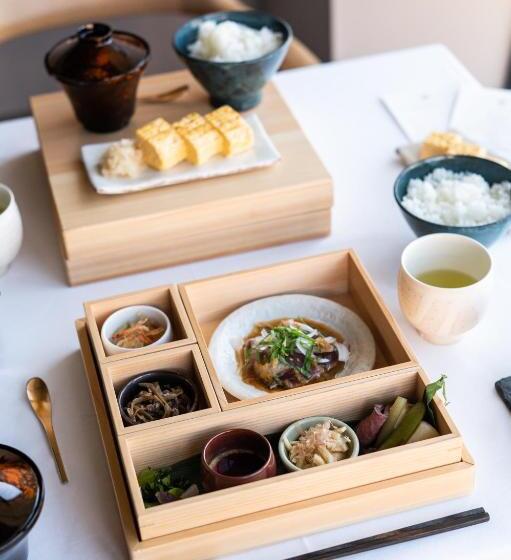스탠다드 룸 킹사이즈 침대, The Tower Hotel Nagoya