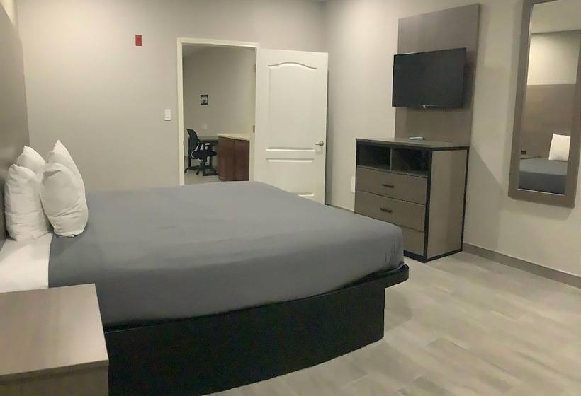Люкс, Americas Best Value Inn & Suites San Benito