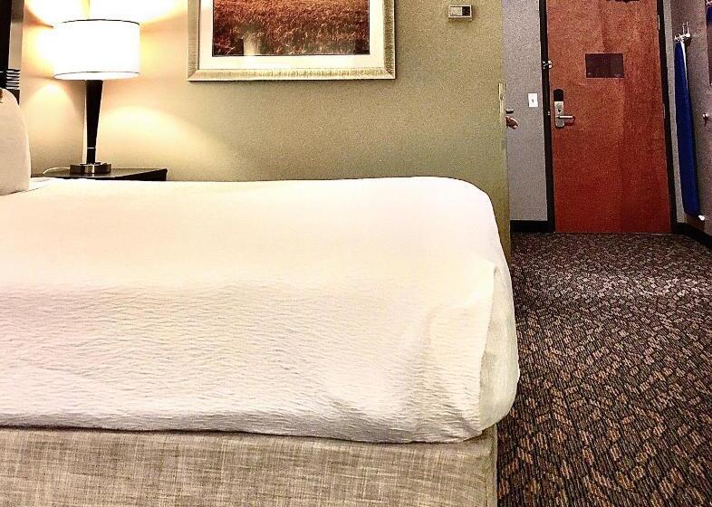 Номер Стандарт Кровать Кинг Адаптированный для Инвалидов, Best Western Wheatland Inn