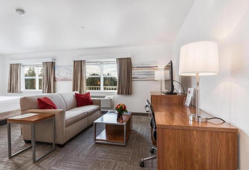 מיטת קינג בסוויטה, Marshall Suites