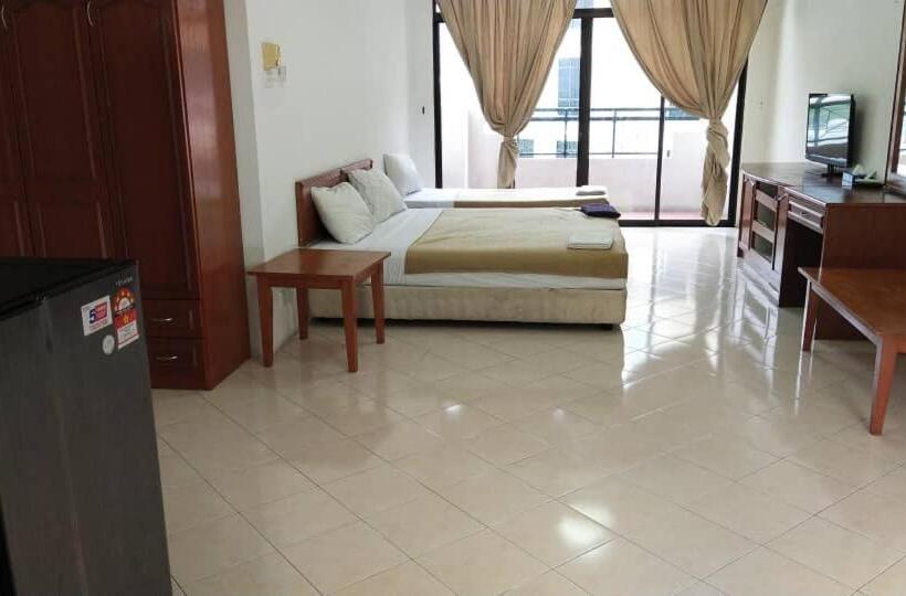 اتاق سوپریور سه تخته, Marina Cove Resort