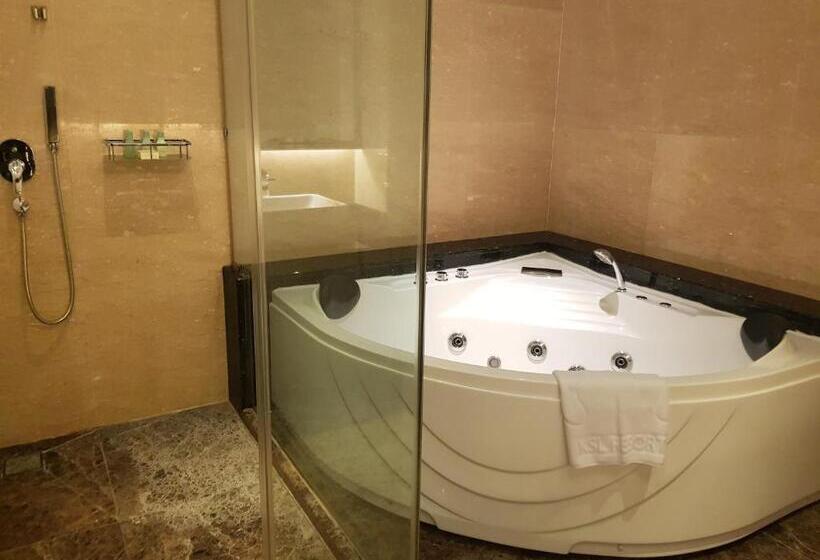스위트, Ksl Hotel & Resort