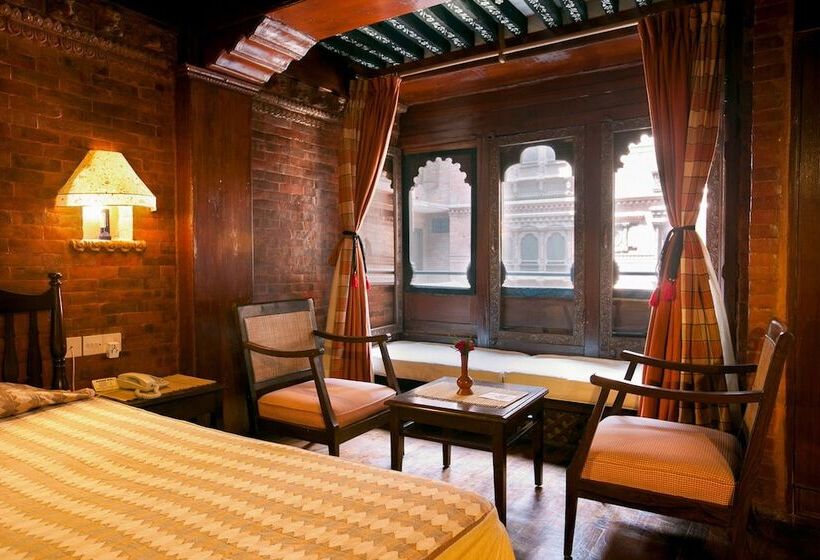سوییت لوکس, Kantipur Temple House