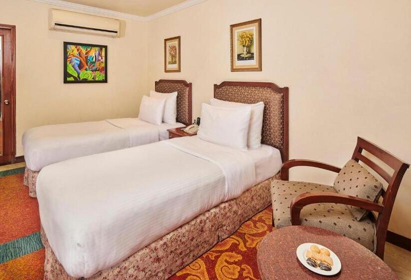 اتاق اجرایی, Mayfair Rourkela