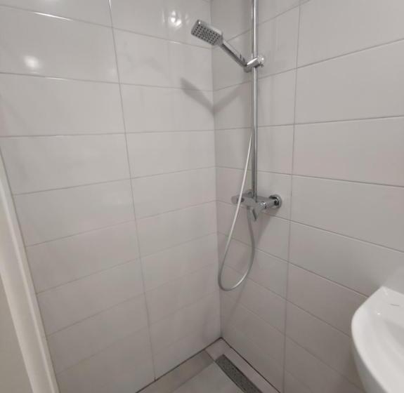 Номер Стандарт Индивидуальный, Subtub Hostel Makarska