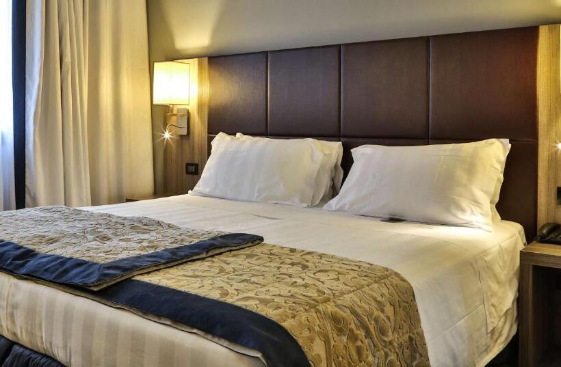 اتاق سوپریور سه تخته, Best Western Plus Borgolecco