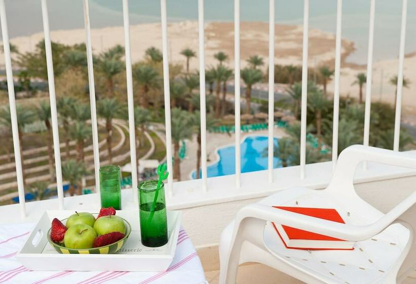 Habitación Premium Vista Piscina, David Dead Sea Resort & Spa