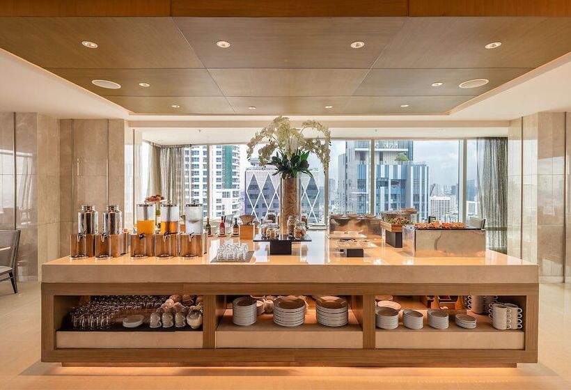 اتاق اجرایی, Eastin Grand Hotel Sathorn