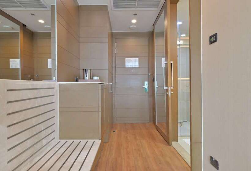 اتاق سوپریور, Eastin Grand Hotel Sathorn