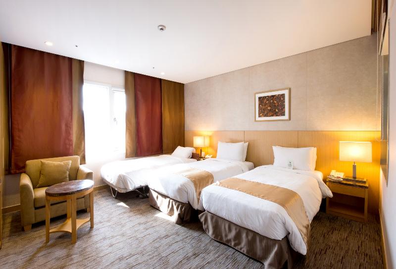 디럭스 트리플 룸, Stanford Hotel Seoul