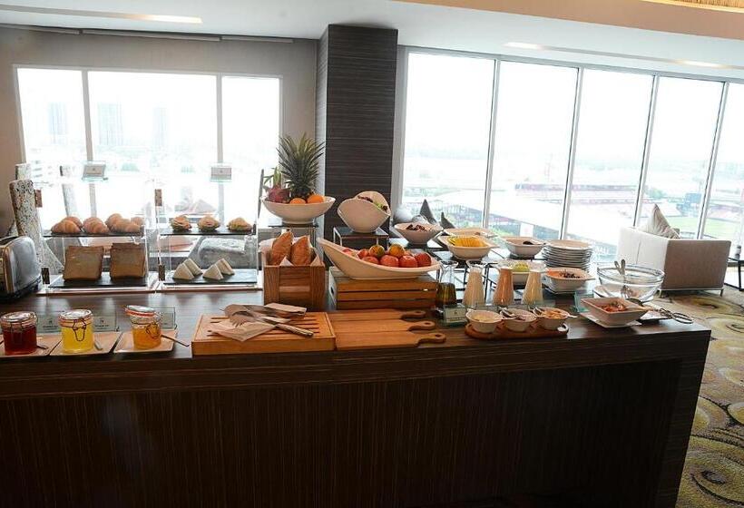 Номер Executive, Novotel Bangkok Impact