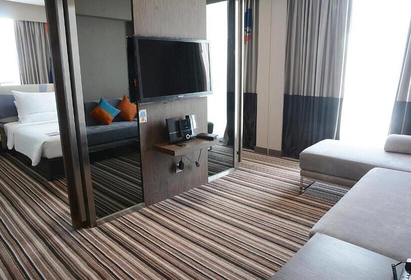 Люкс Премиум, Novotel Bangkok Impact
