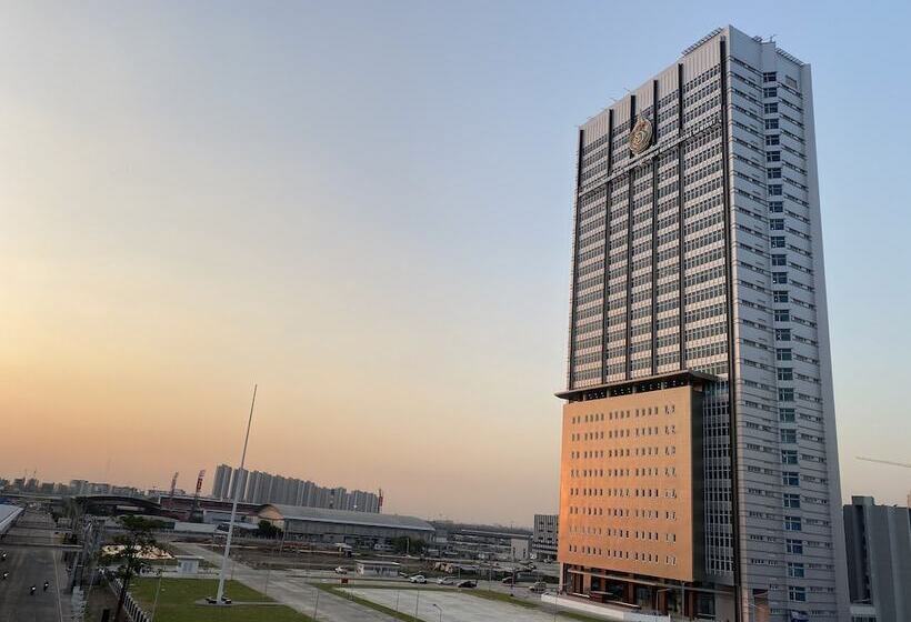 Номер Executive, Novotel Bangkok Impact