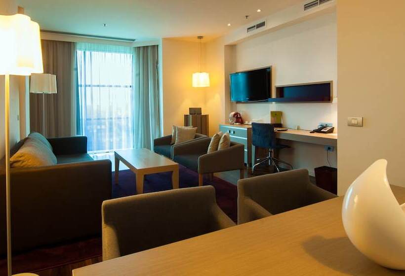 스위트 킹사이즈 침대, Doubletree By Hilton Hotel Oradea