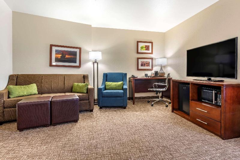 套房, Comfort Suites Fernley