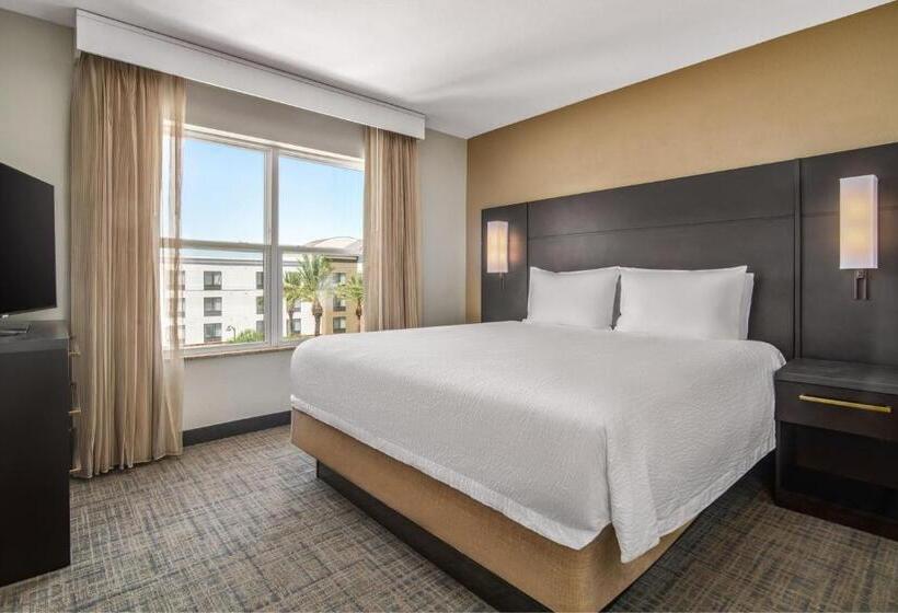 Люкс 2 Спальни, Residence Inn Phoenix Glendale Sports & Entertainment District