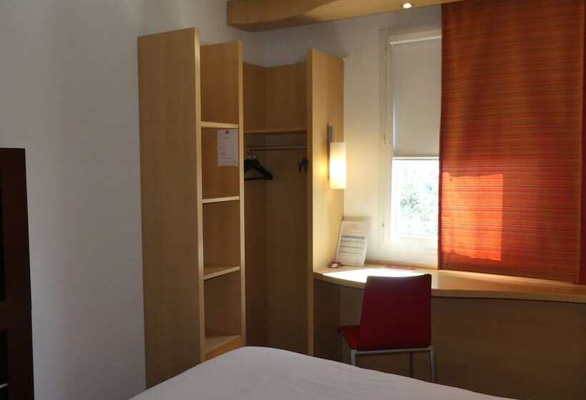 Номер Стандарт, Ibis Istres Trigance