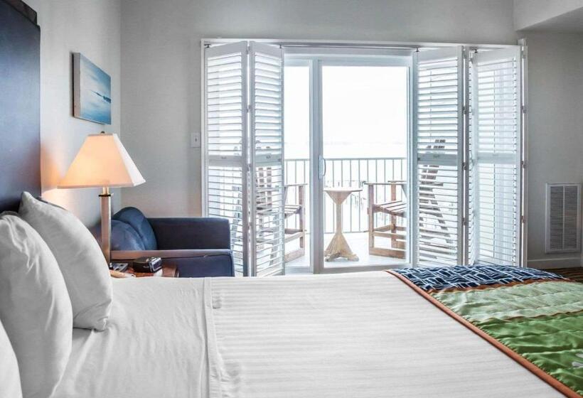 Стандартный Номер Кровать Кинг, Island Inn & Suites, Ascend Hotel Collection