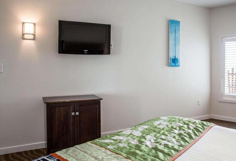 Люкс Кровать Кинг, Island Inn & Suites, Ascend Hotel Collection