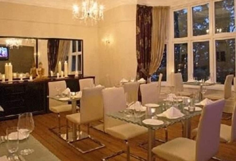 اتاق لوکس با تخت بزرگ, Space Boutique B&b