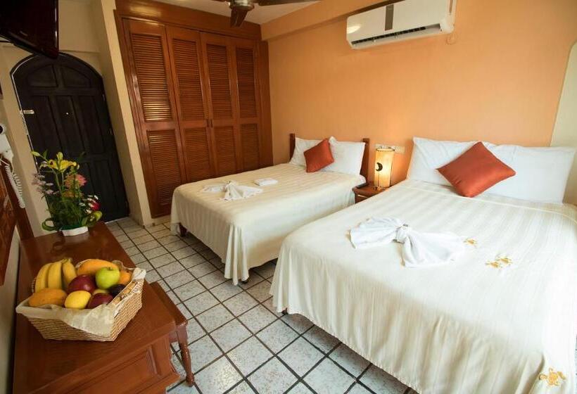 Junior Suite, & Restaurant Bucaneros, Isla Mujeres