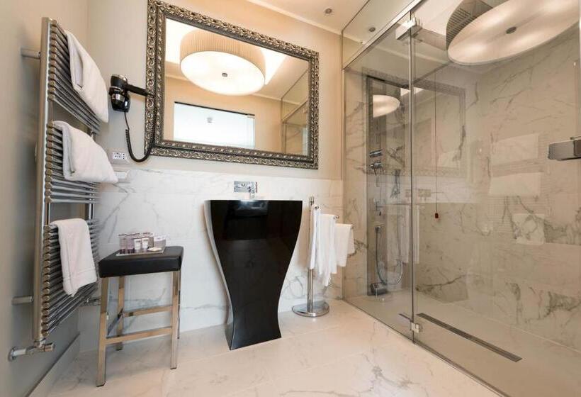 Люкс Повышенной Комфортности, Db Hotel Verona Airport Congress & Spa