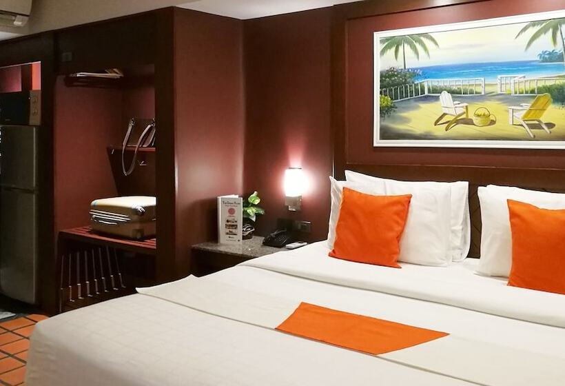 管理人员工作室, Pacific Club Resort