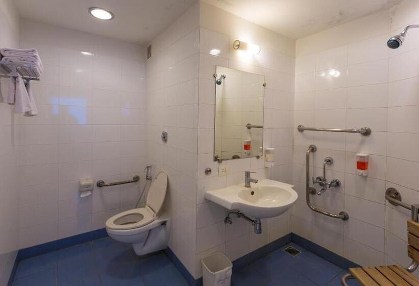 Номер Стандарт Индивидуальный, Ginger  Pune  Pimpri