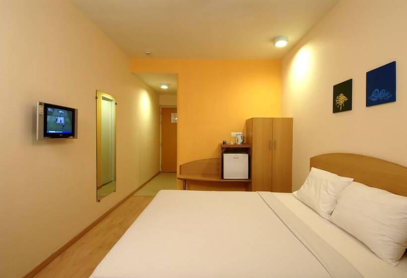 Номер Стандарт Индивидуальный, Ginger  Pune  Pimpri