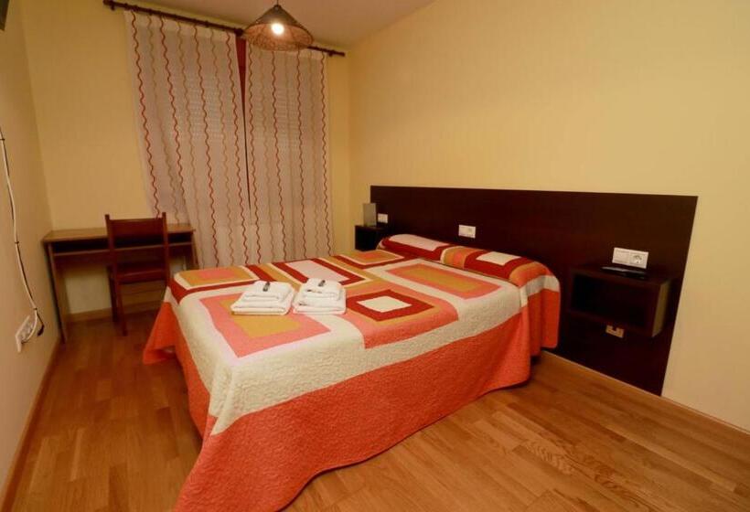 Номер Стандарт Индивидуальный, Hostal Casasnovas