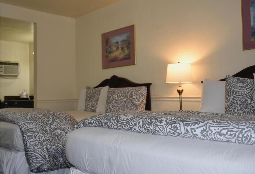 스탠다드 룸 더블 침대 2개, Monterey Pines Inn