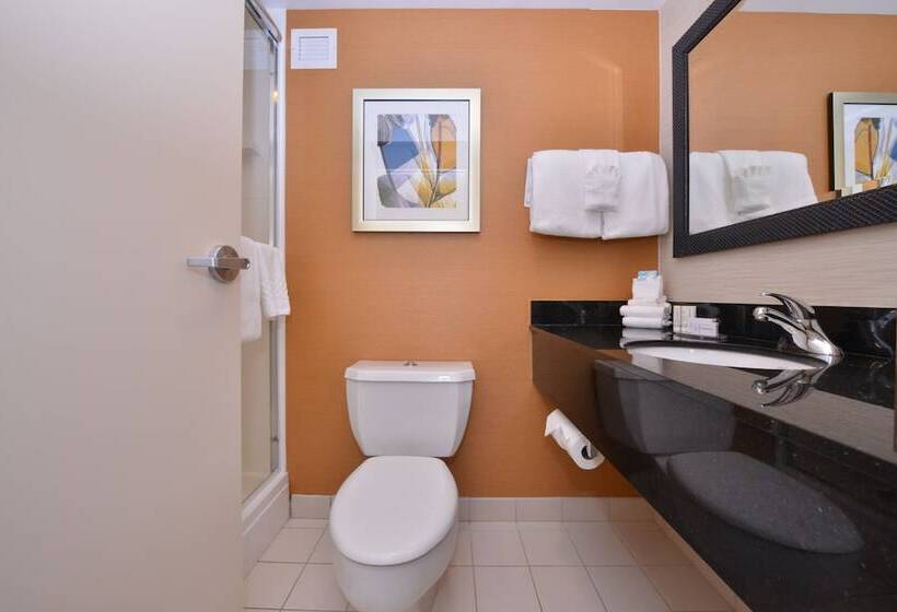 스탠다드 룸 더블 침대 2개, Fairfield Inn Rochester Airport