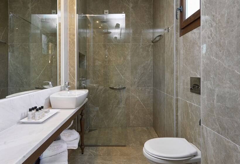 اتاق اساندارد با چشم‌انداز جانبی به دریا, Mediterranean Village Hotel & Spa