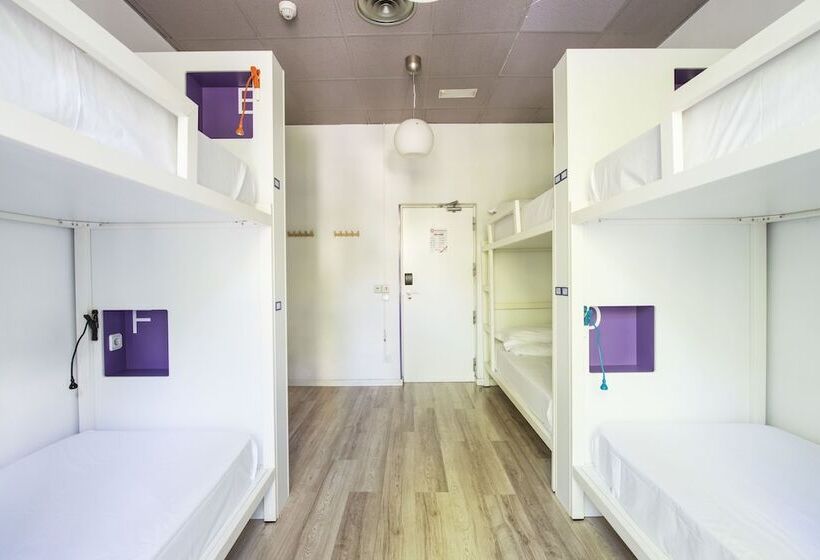 Bed in Shared Room with Shared Bathroom, Safestay Madrid Central