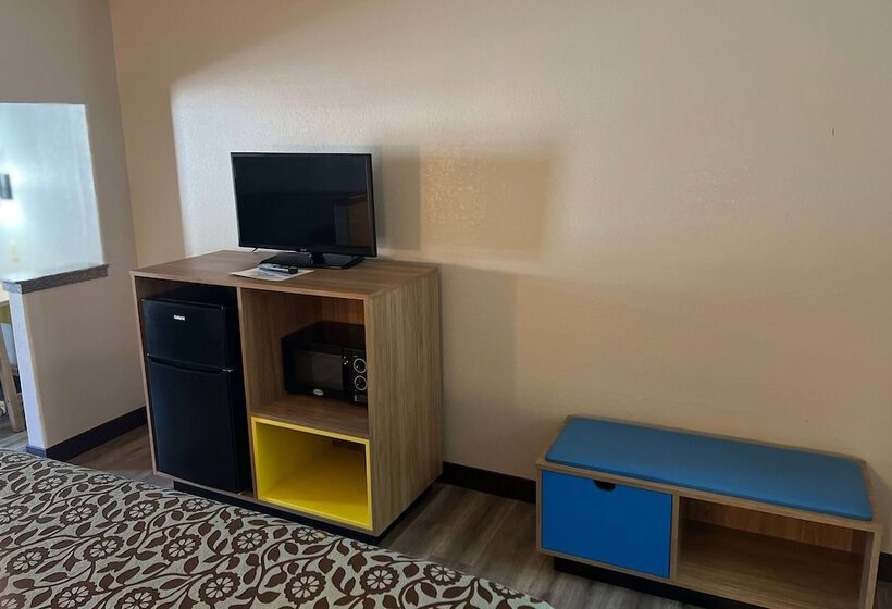 스위트, Days Inn & Suites By Wyndham Opelousas