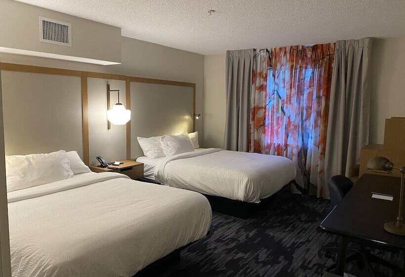 带2个双人床的标准工作室, Fairfield Inn & Suites By Marriott Saratoga Malta