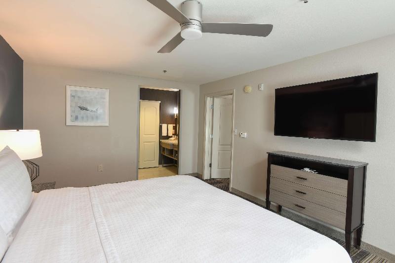Люкс Кровать Кинг, Homewood Suites Cincinnati Airport