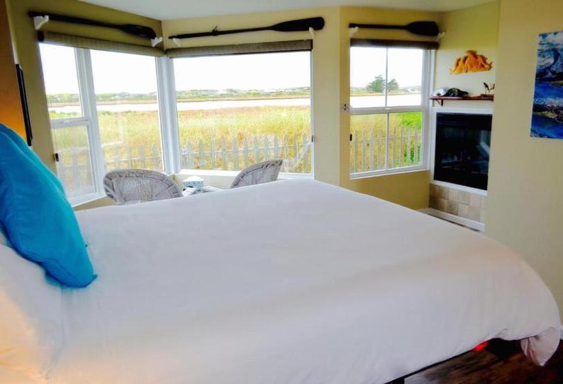 디럭스 룸, Captain's Inn At Moss Landing