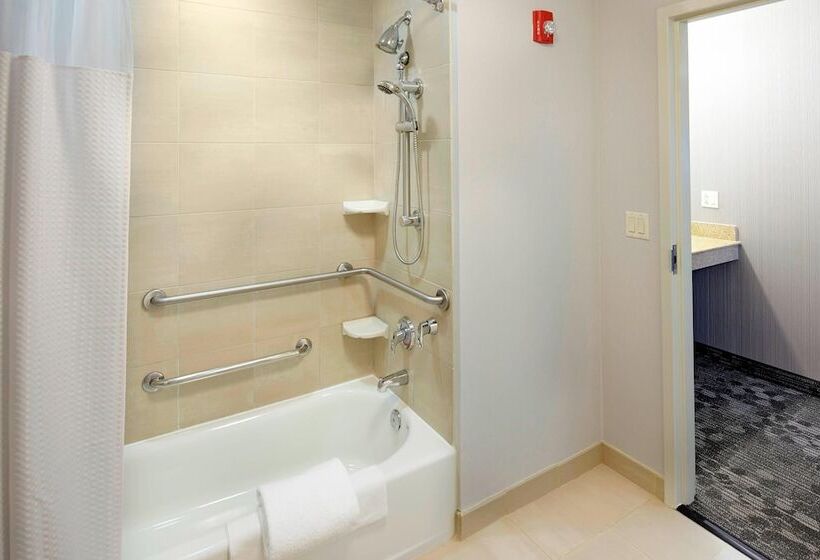 Номер Стандарт Адаптированный для Инвалидов, Courtyard Pittsburgh Greensburg