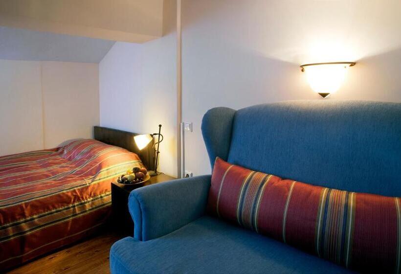 Пятиместный Стандартный Номер, Dimosthenis Traditional Guesthouse