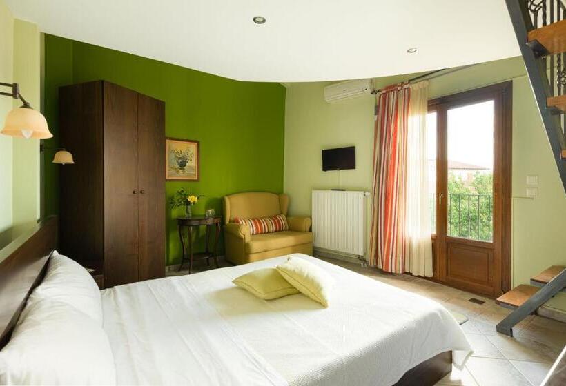 Четырехместный Номер Стандарт, Dimosthenis Traditional Guesthouse