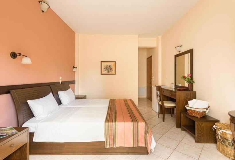 Номер Стандарт, Dimosthenis Traditional Guesthouse