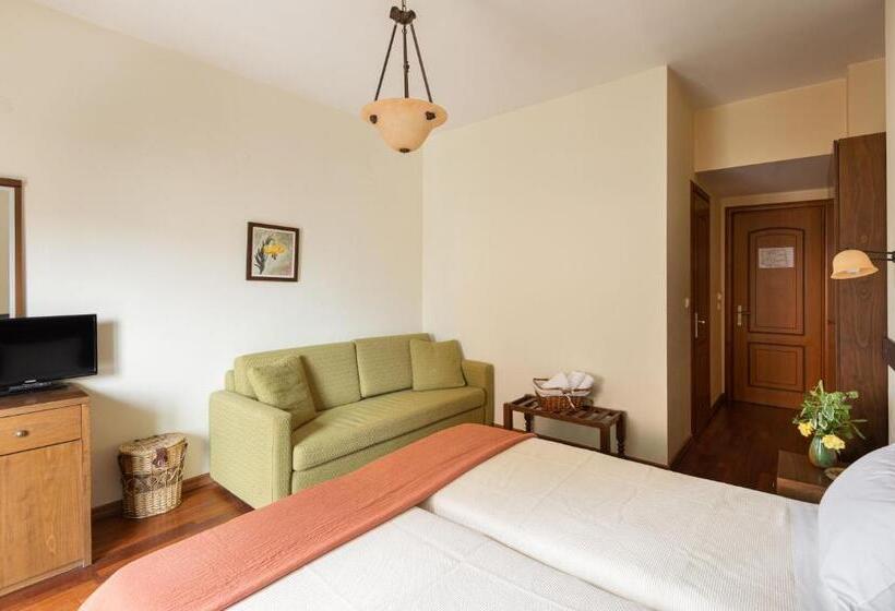 Номер Стандарт Трехместный, Dimosthenis Traditional Guesthouse