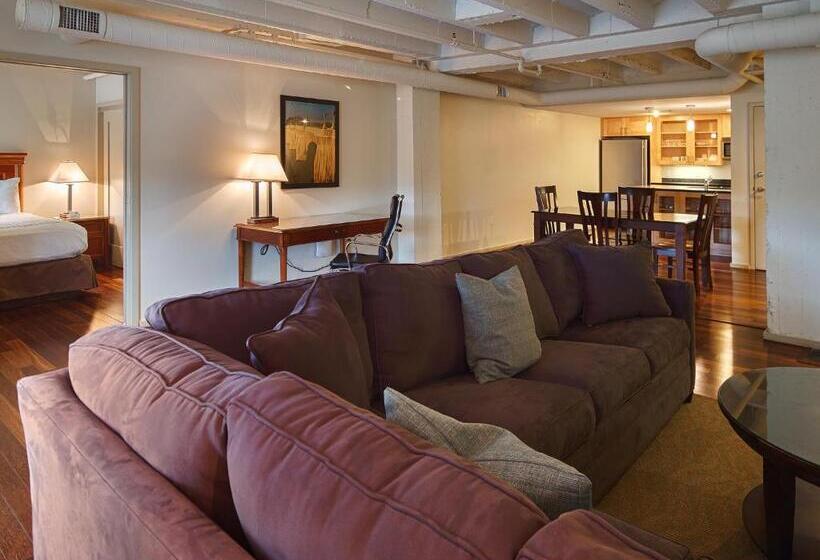 Люкс, Grand Eastonian Hotel & Suites Easton