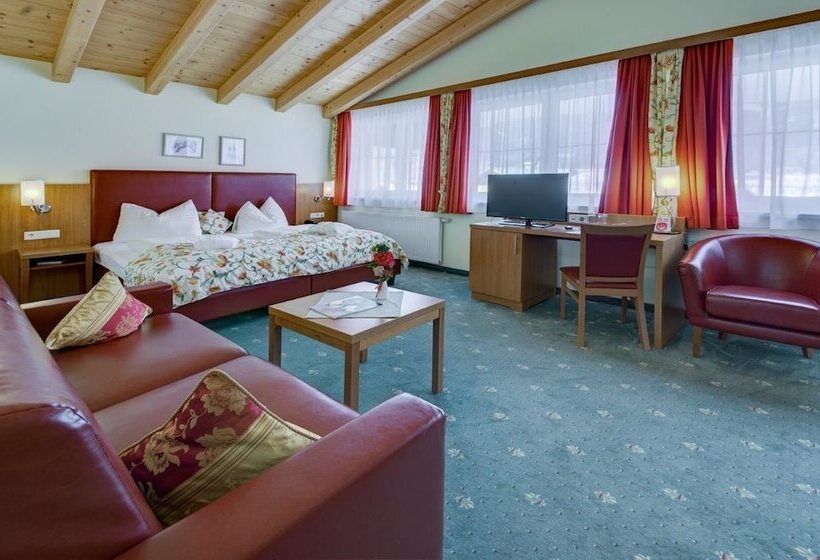 اتاق خانوادگی با چشم‌انداز کوه, Vötter S Hotel In Kaprun Am Kitzsteinhorn   Skibus Direkt