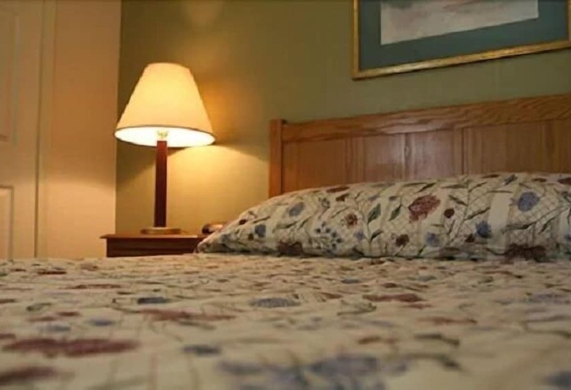 Люкс, Affordable Suites Shelby